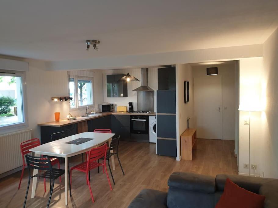Апартаменти 62 M2 Rez De Jardin, Terrasse , 6 Lits Et Parking Аннесі Екстер'єр фото